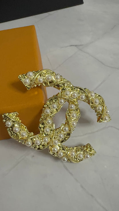 Luxury C.C Detailed Brooch pin