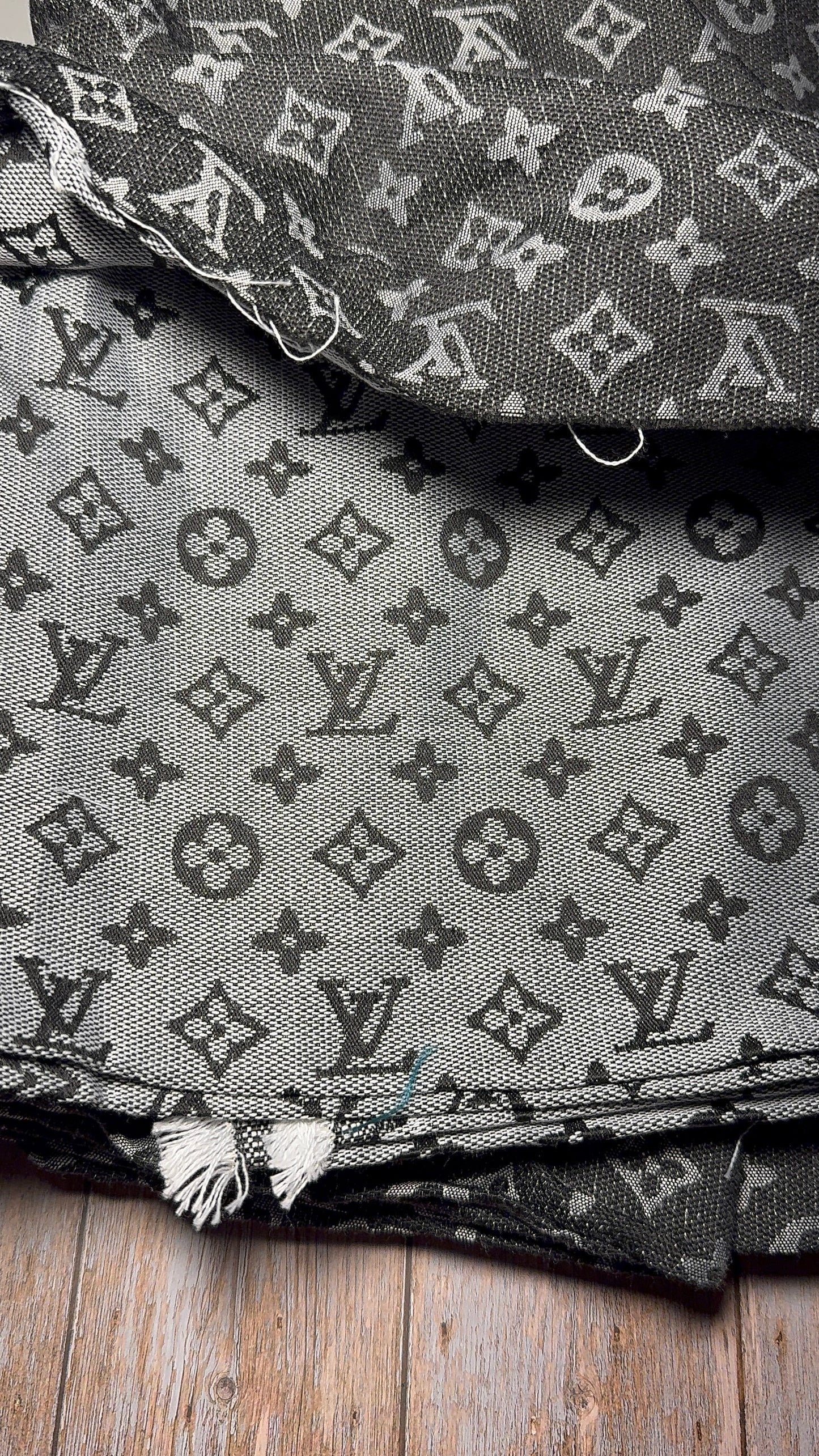 L 03- Brown jacquard fabric