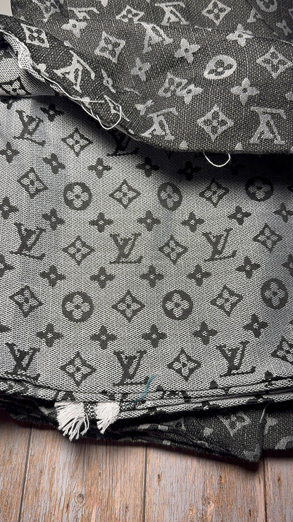 L 03- Brown jacquard fabric