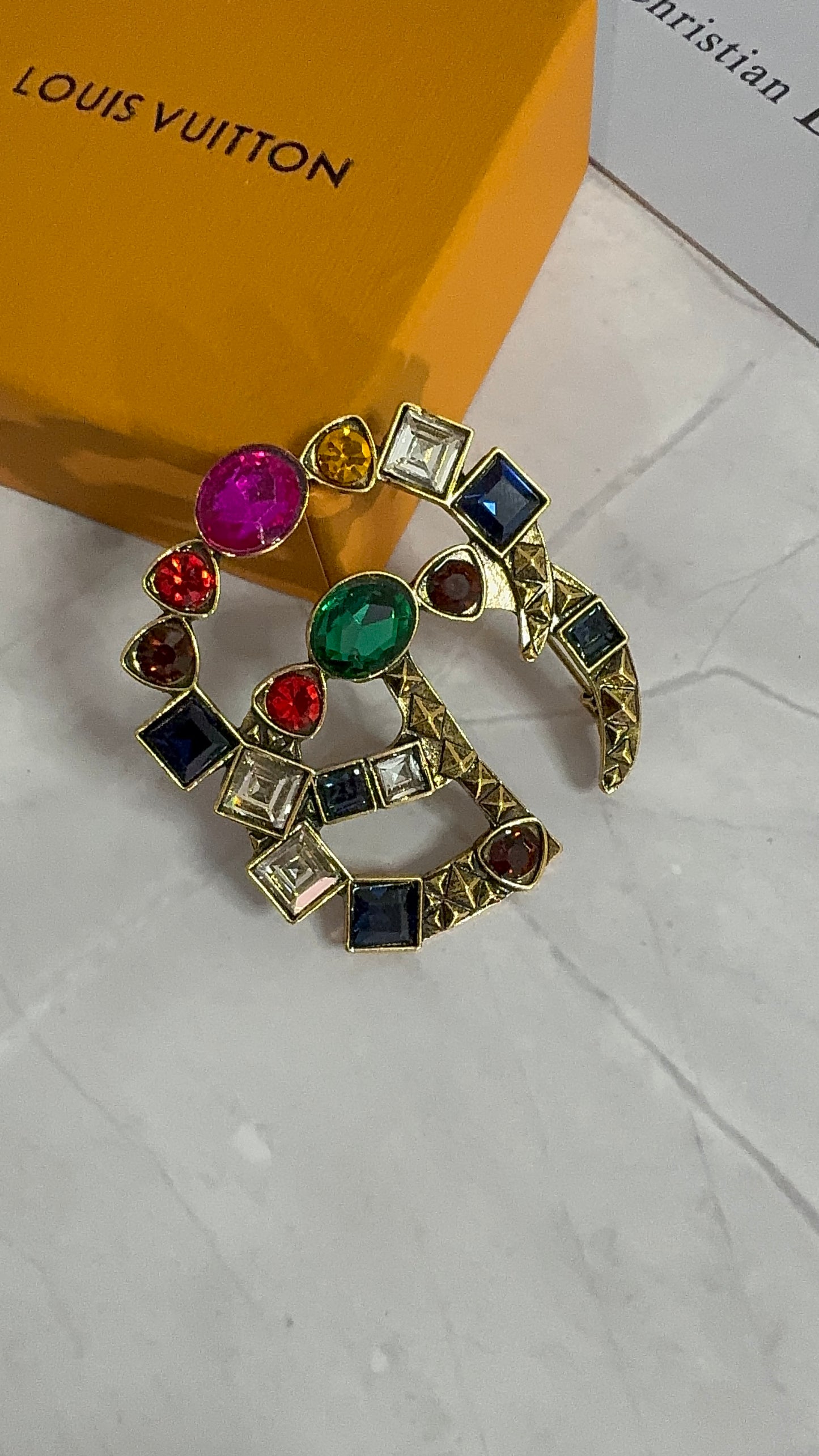 Luxury G.G Vintage Brooch pin