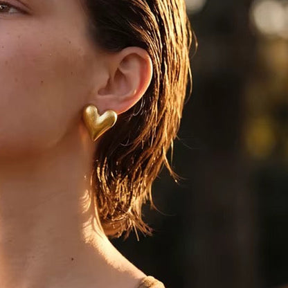 18K Gold Plated Vintage Brushed Gold Plated Stainless Steel Heart Stud Chunky Matte Earrings
