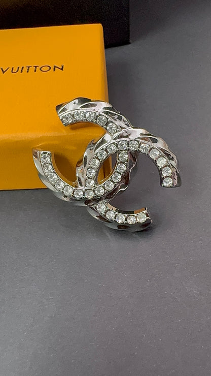 Luxury C.C Detailed Brooch pin