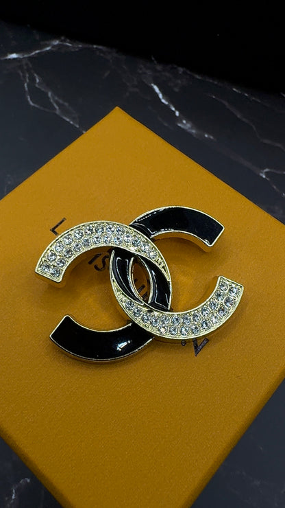 Luxury C.C Gold Brooch pin