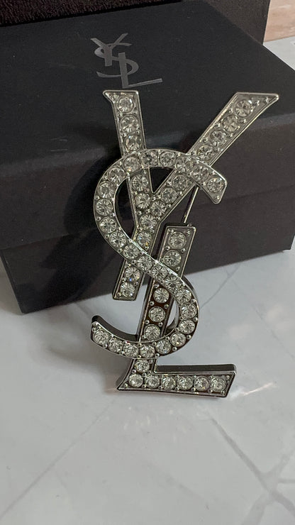 Luxury Y.S Detailed Brooch pin