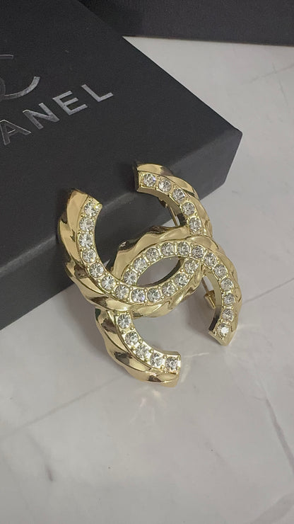 Luxury C.C Detailed Brooch pin