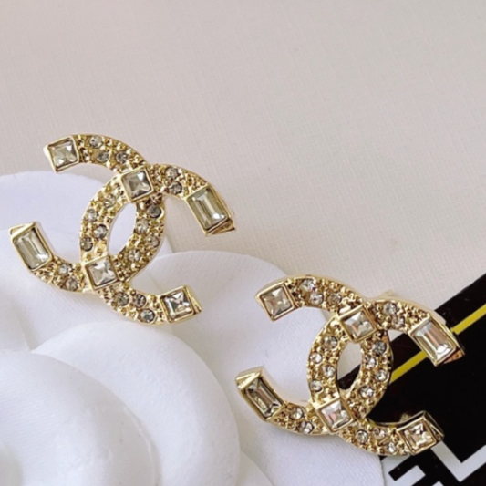 High Quality Luxury Stud Women's Earrings - Gold