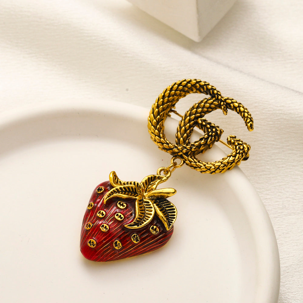 Luxury G.G Vintage Brooch pin