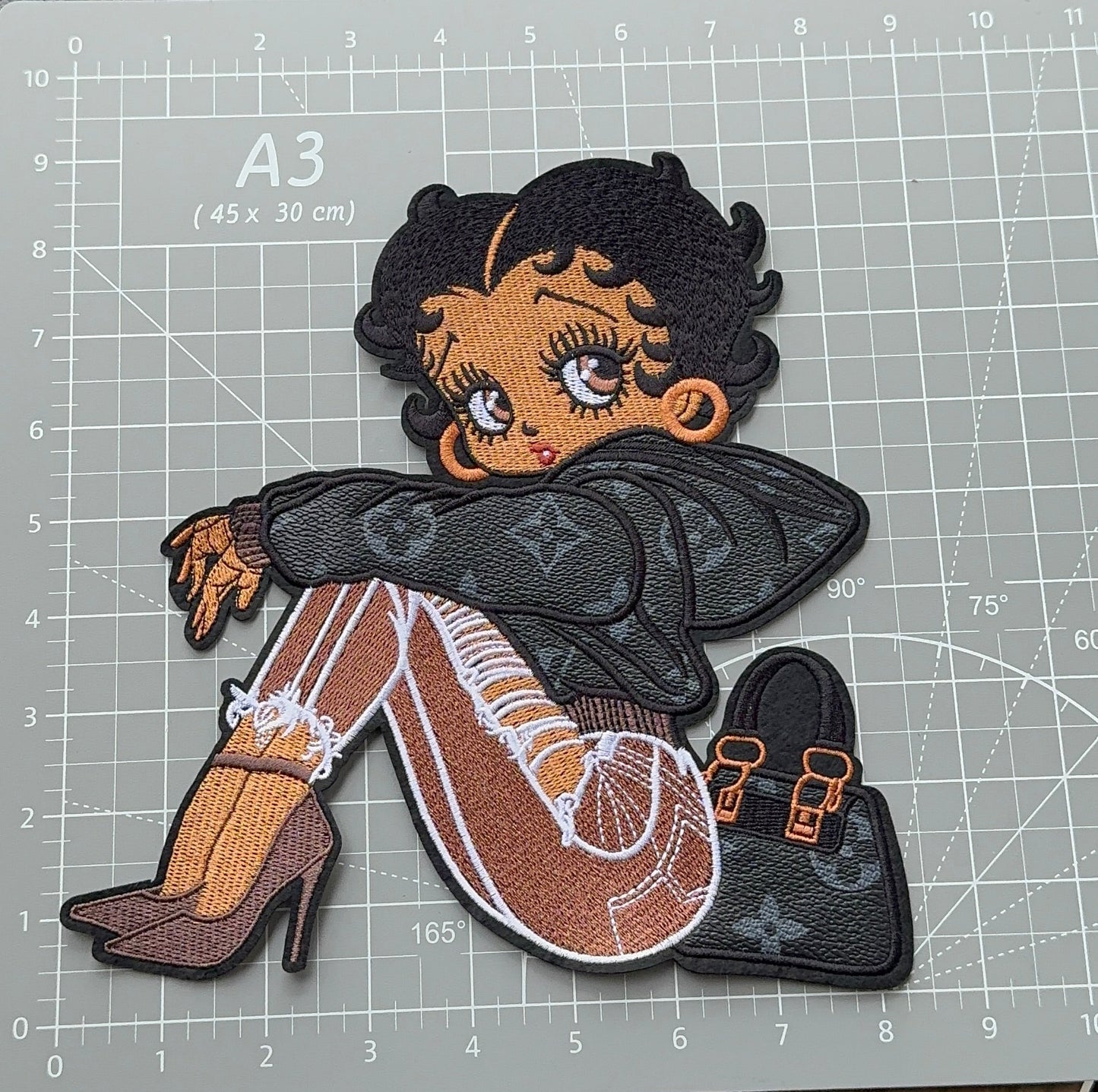 XL Gray Jacket Betty with Louis bag patch