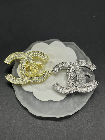Luxury C.C Double logo Brooch pin