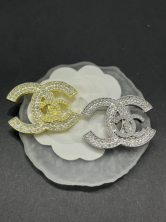 Luxury C.C Double logo Brooch pin