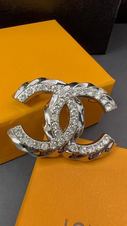 Luxury C.C Detailed Brooch pin