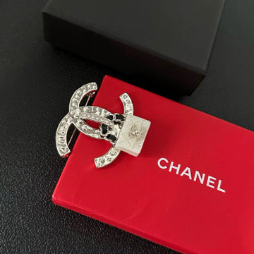 Luxury C.C Purse Brooch pin