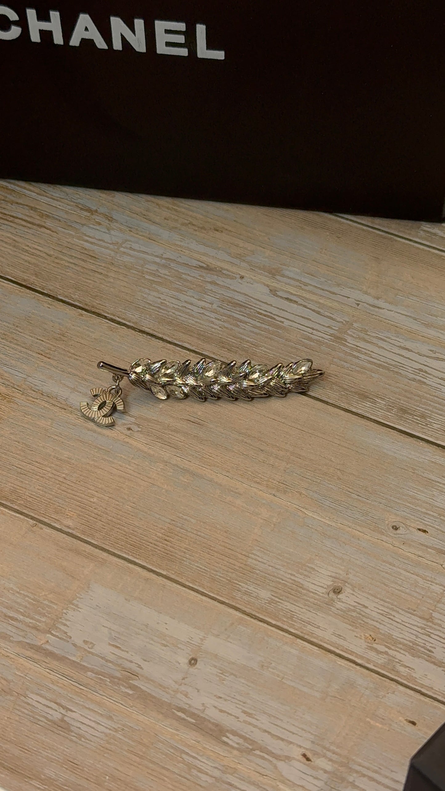 Luxury C.C Classic Wheat Ear Brooch pin