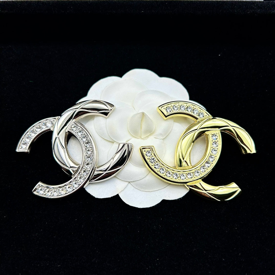 Luxury G.G Vintage Brooch pin