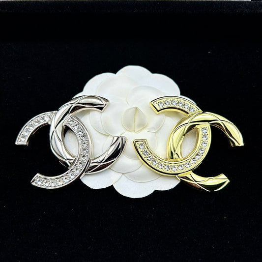 Luxury G.G Vintage Brooch pin