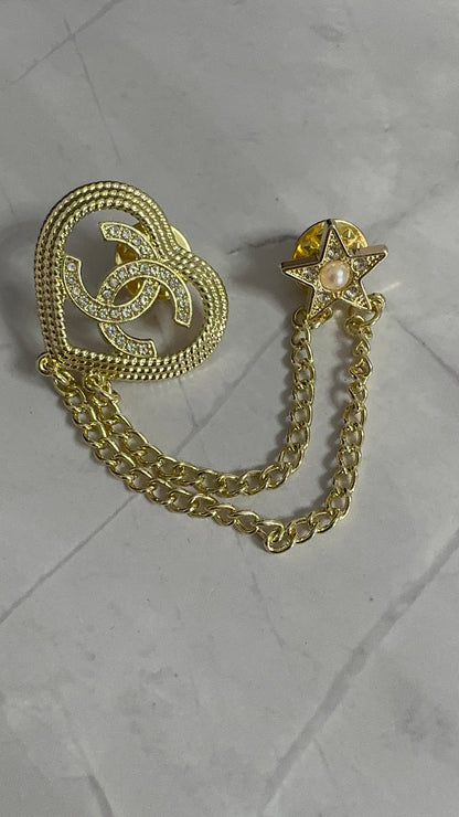 Luxury C.C Chain Brooch pin