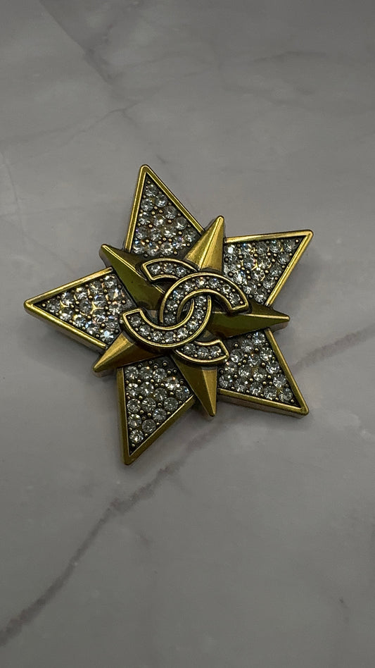 Luxury C.C Gold Star badge Brooch