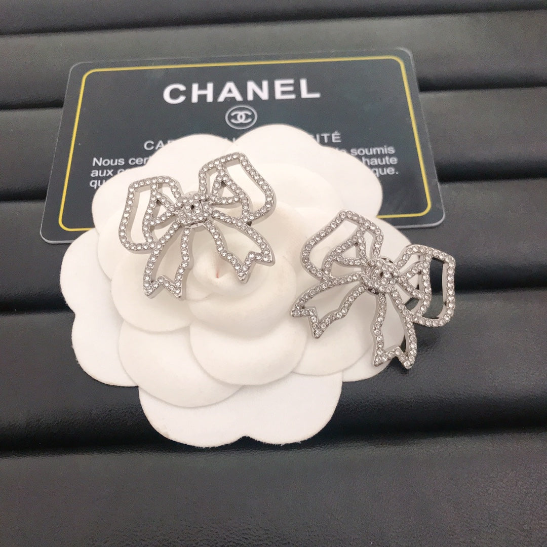 High Quality Luxury Women's Earrings - Gold