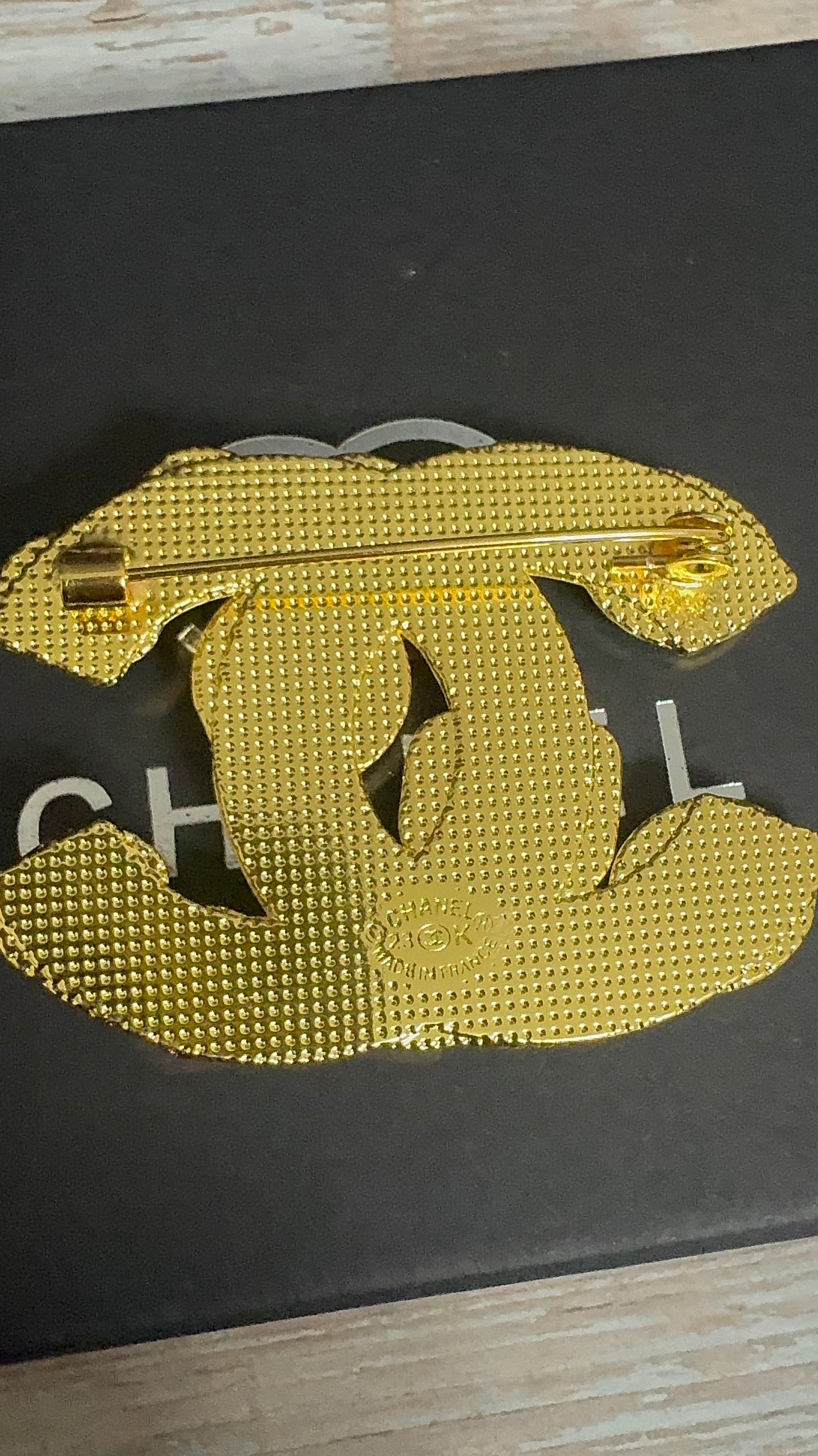 Luxury C.C Detailed Brooch pin
