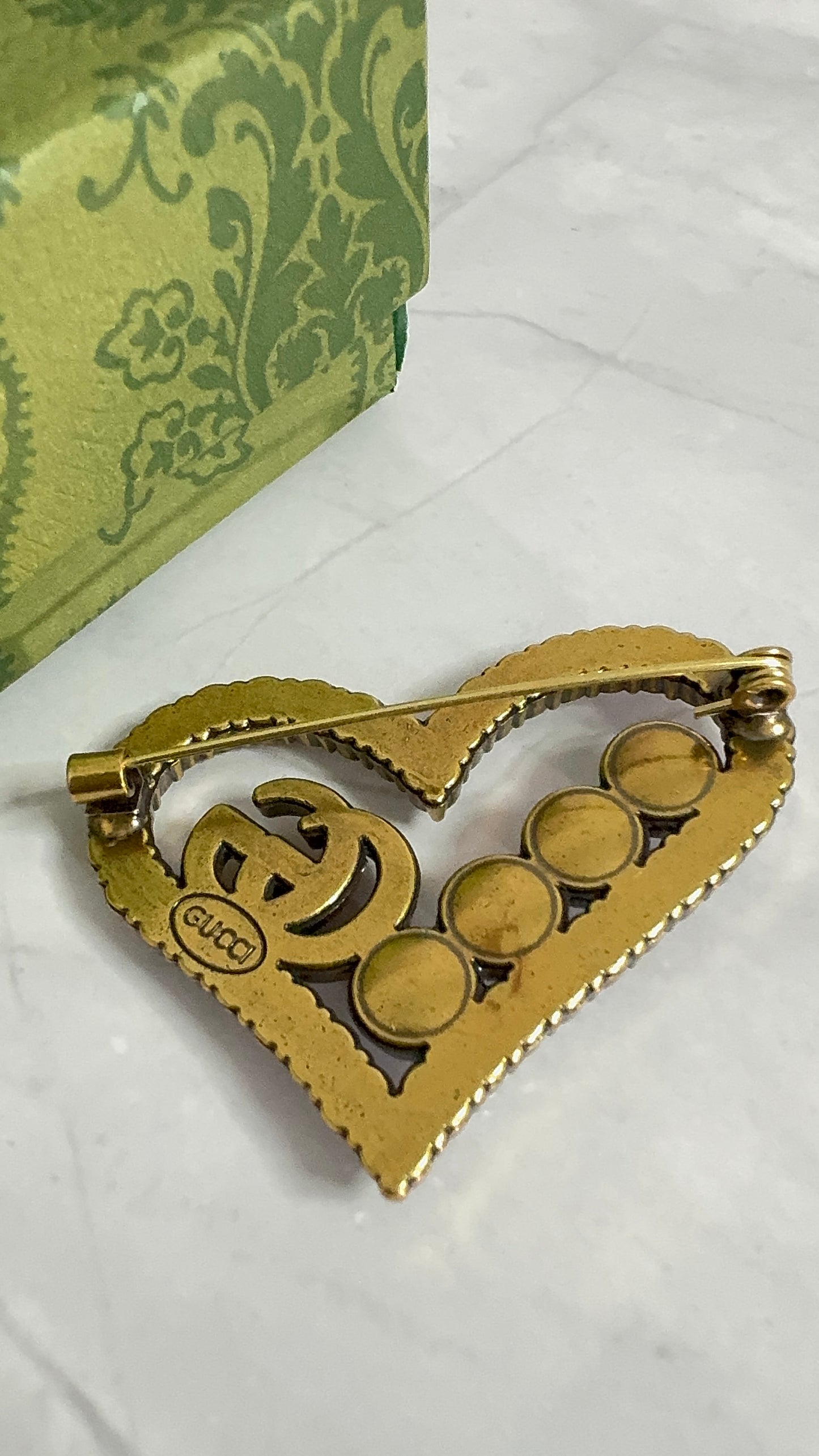 Luxury G.G Vintage Brooch pin