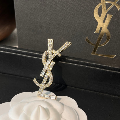 Luxury Y.S Detailed vintage Brooch pin