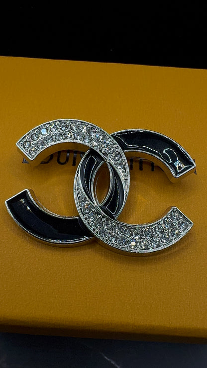 Luxury C.C Gold Brooch pin