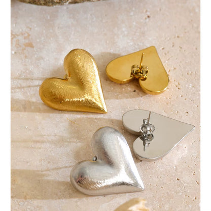 18K Gold Plated Vintage Brushed Gold Plated Stainless Steel Heart Stud Chunky Matte Earrings