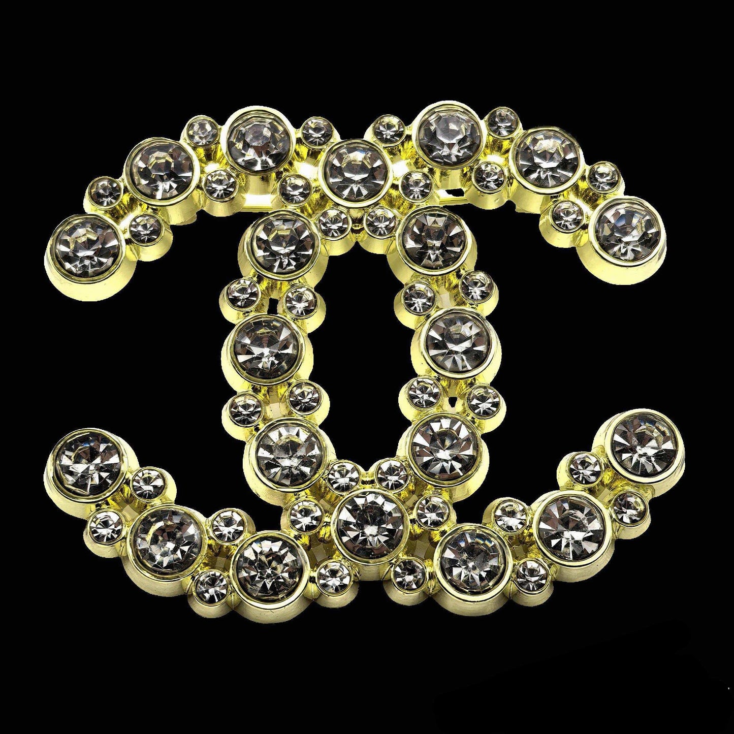 Luxury C.C Brooch pin
