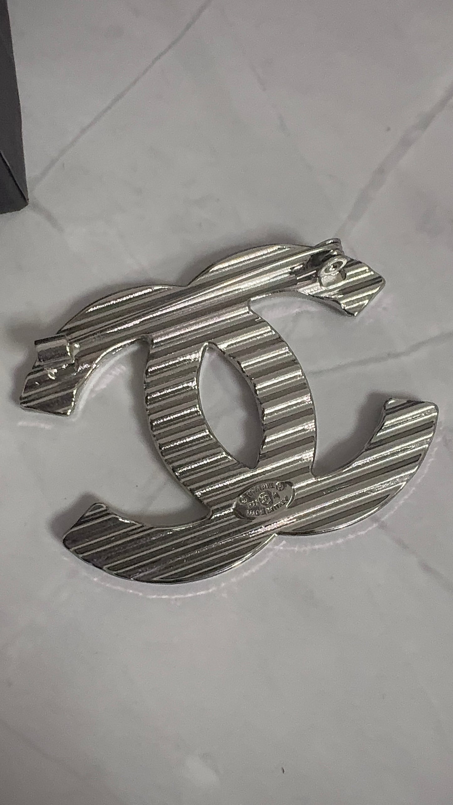 Luxury C.C Detailed Brooch pin