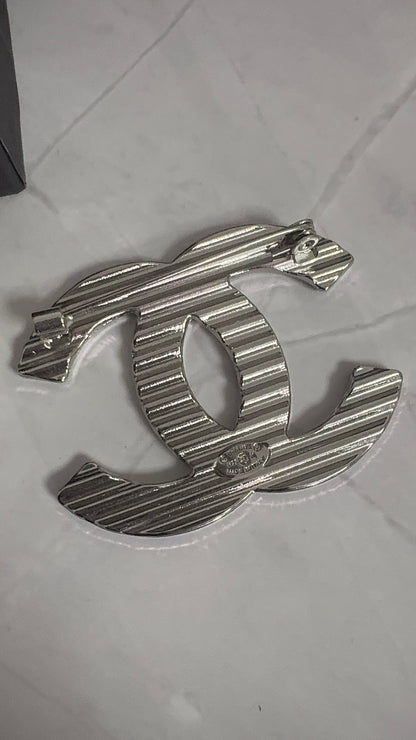 Luxury C.C Detailed Brooch pin