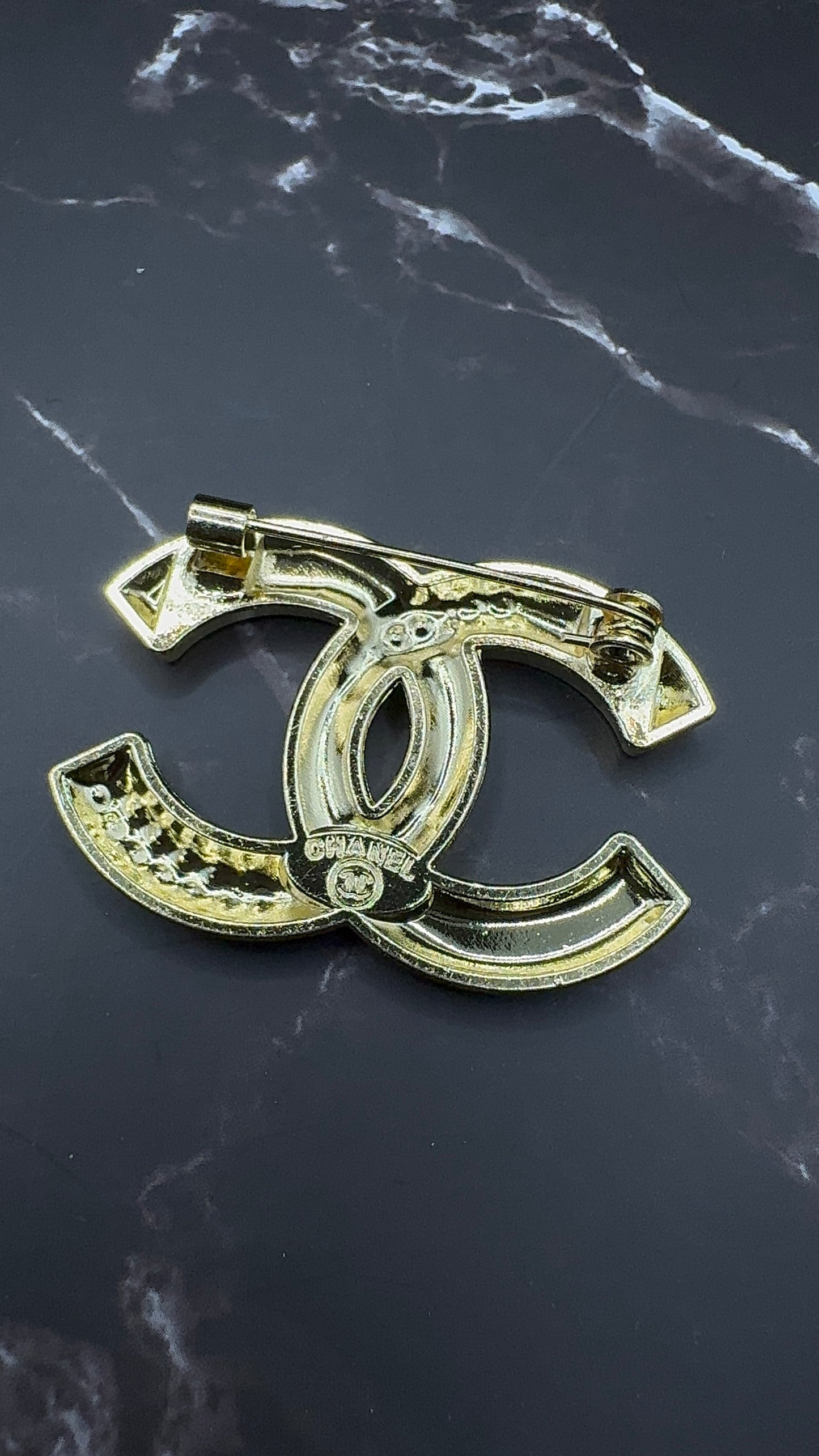 Luxury C.C Gold Brooch pin