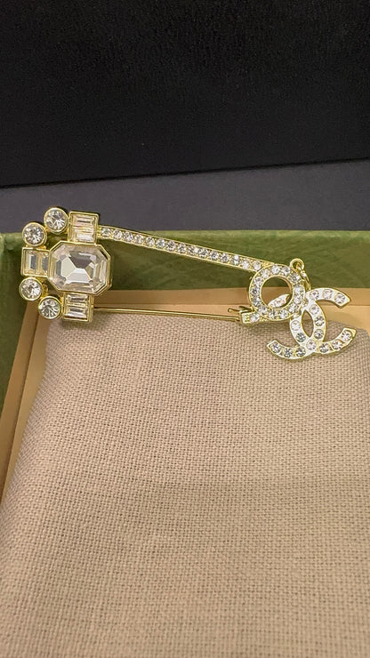 Luxury C.C Gold Brooch pin