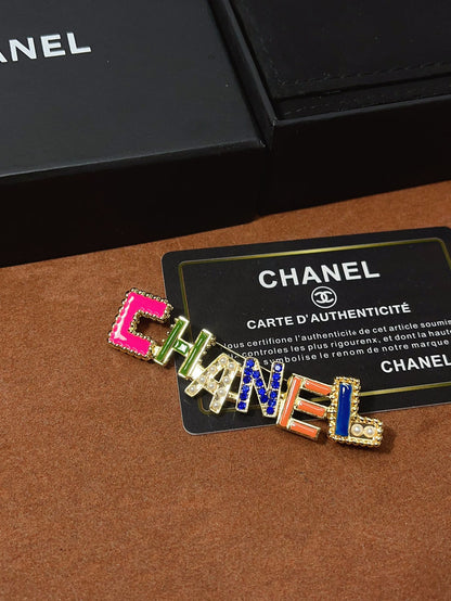 Luxury C.C Brooch pin