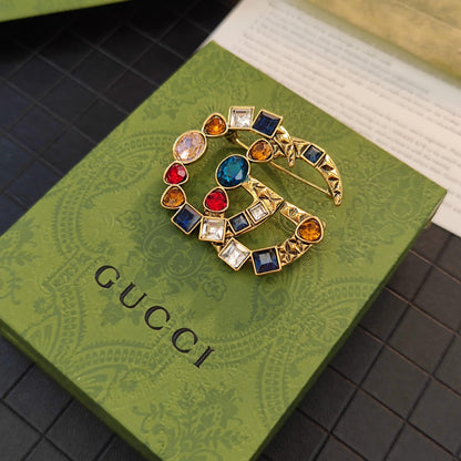 G.G Vintage Brooch pin l