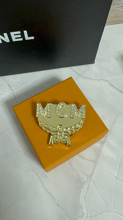 Luxury MCM Brooch pin