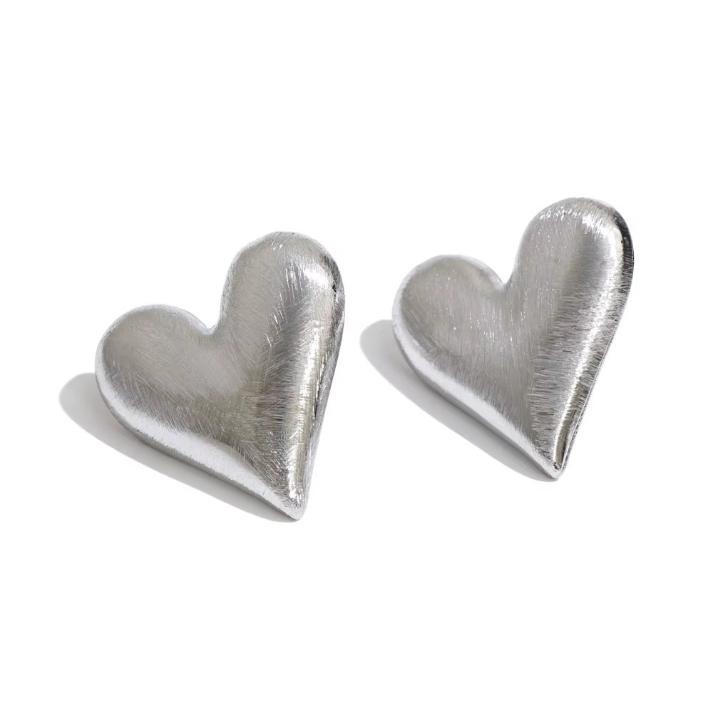 18K Gold Plated Vintage Brushed Gold Plated Stainless Steel Heart Stud Chunky Matte Earrings
