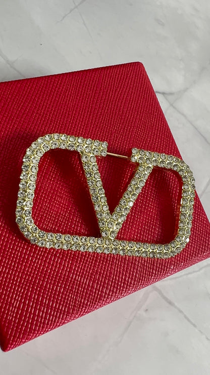 V.  Brooch Pin