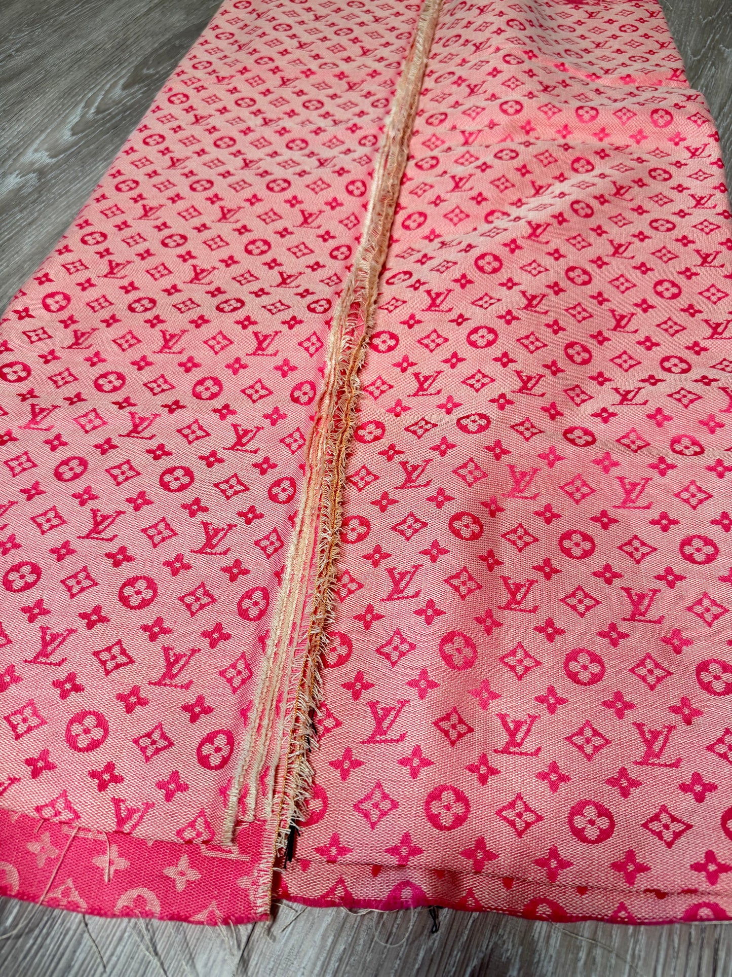 L01 Jacquard Monogram Fabric - Pink