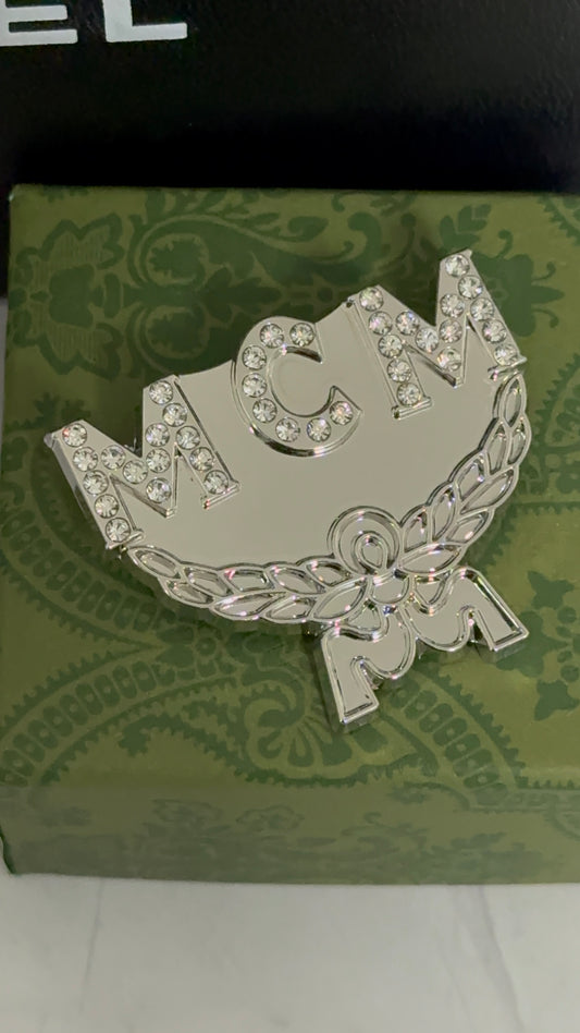 Luxury MCM Brooch pin