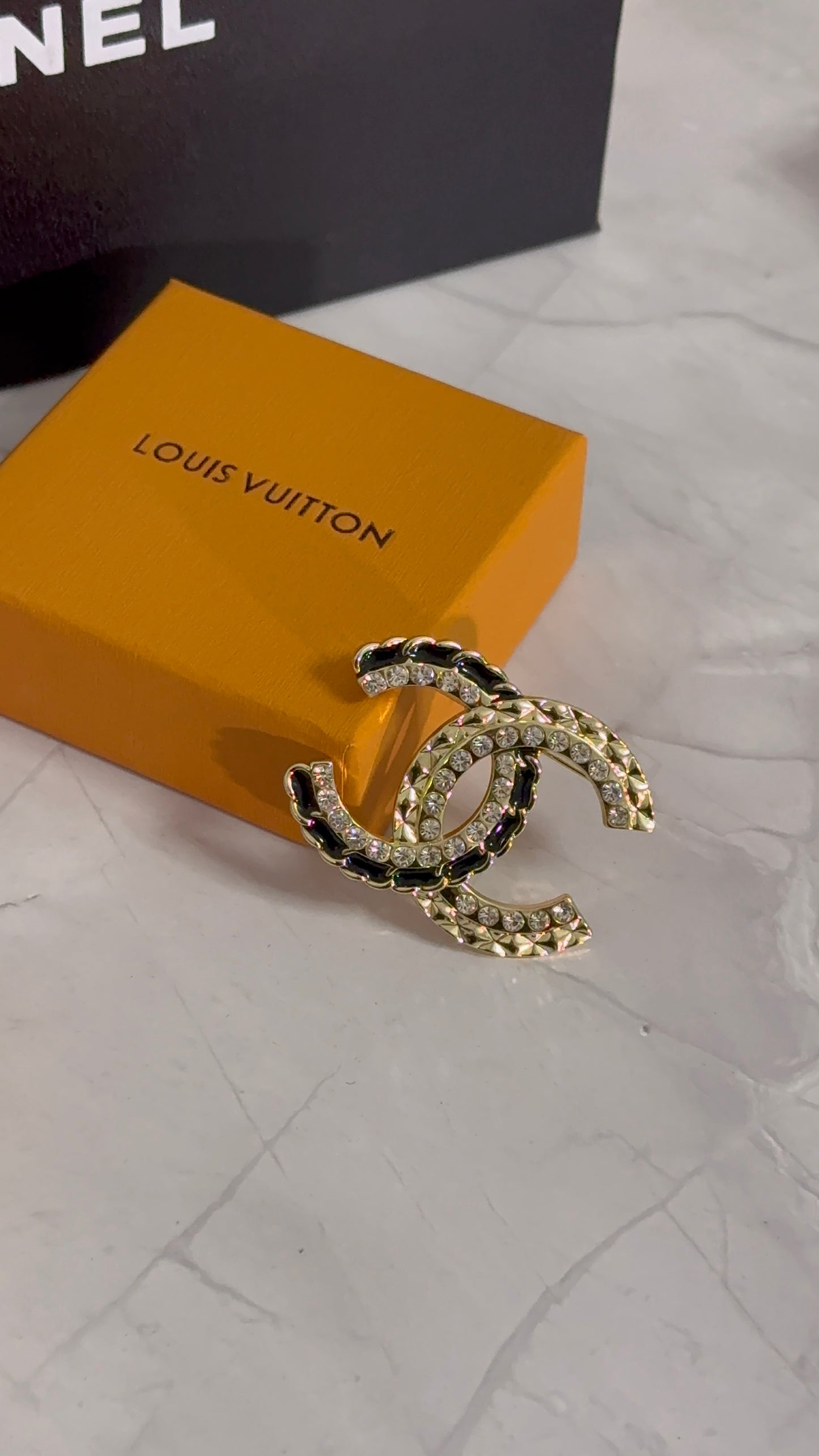 Luxury C.C Vintage Brooch pin