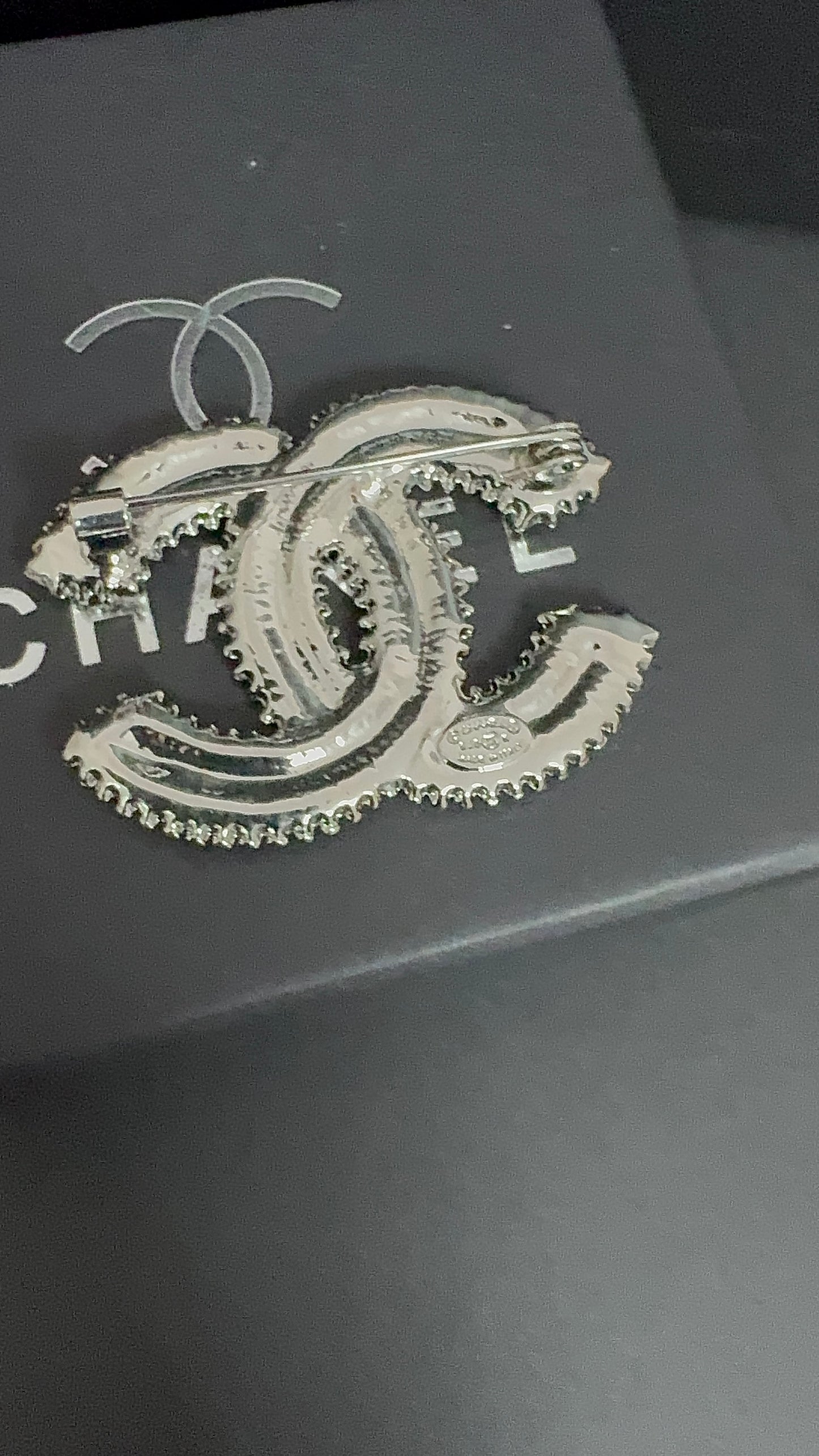 Luxury C.C Brooch pin