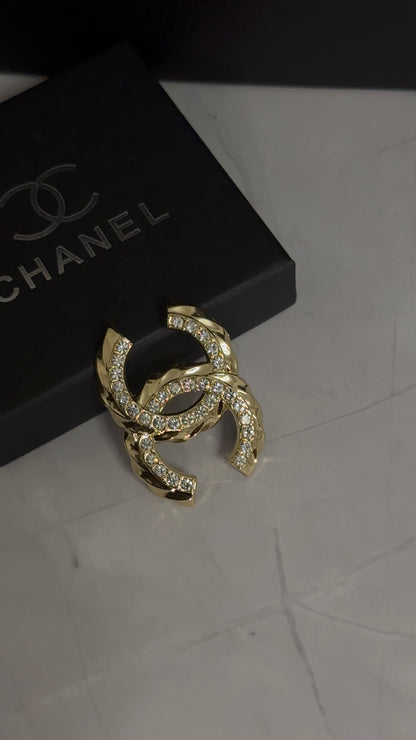 Luxury C.C Detailed Brooch pin
