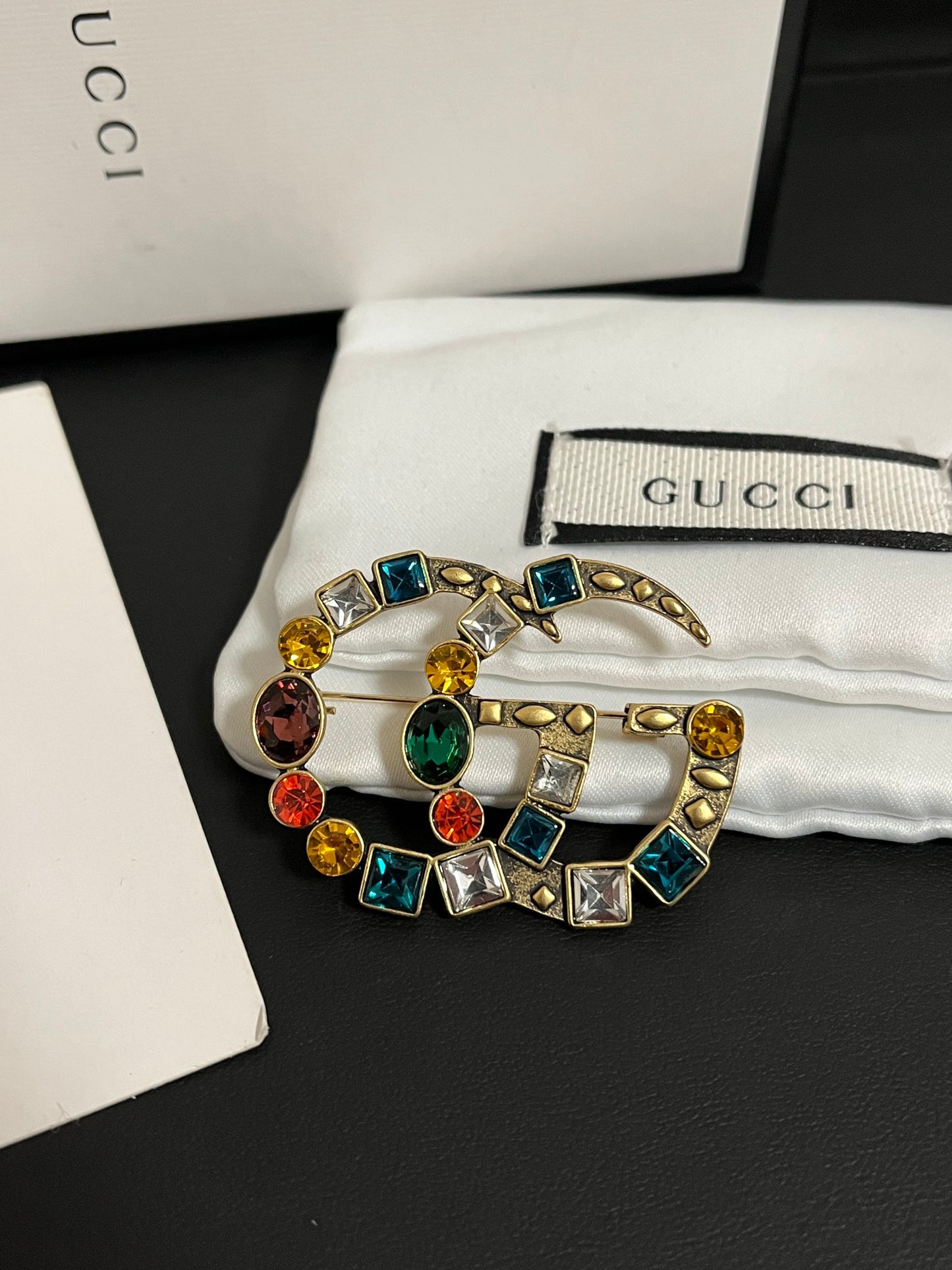 G.G Vintage Brooch pin
