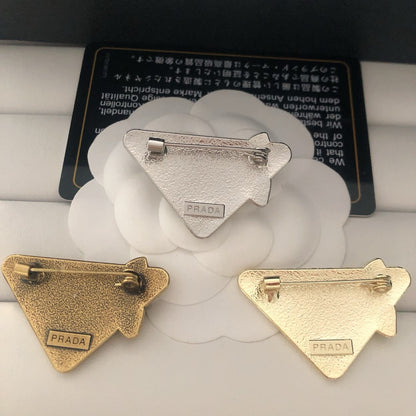 P Brooch pin