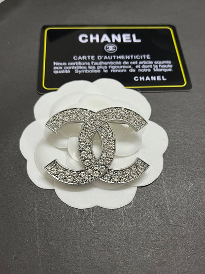 Luxury C.C silver brooch