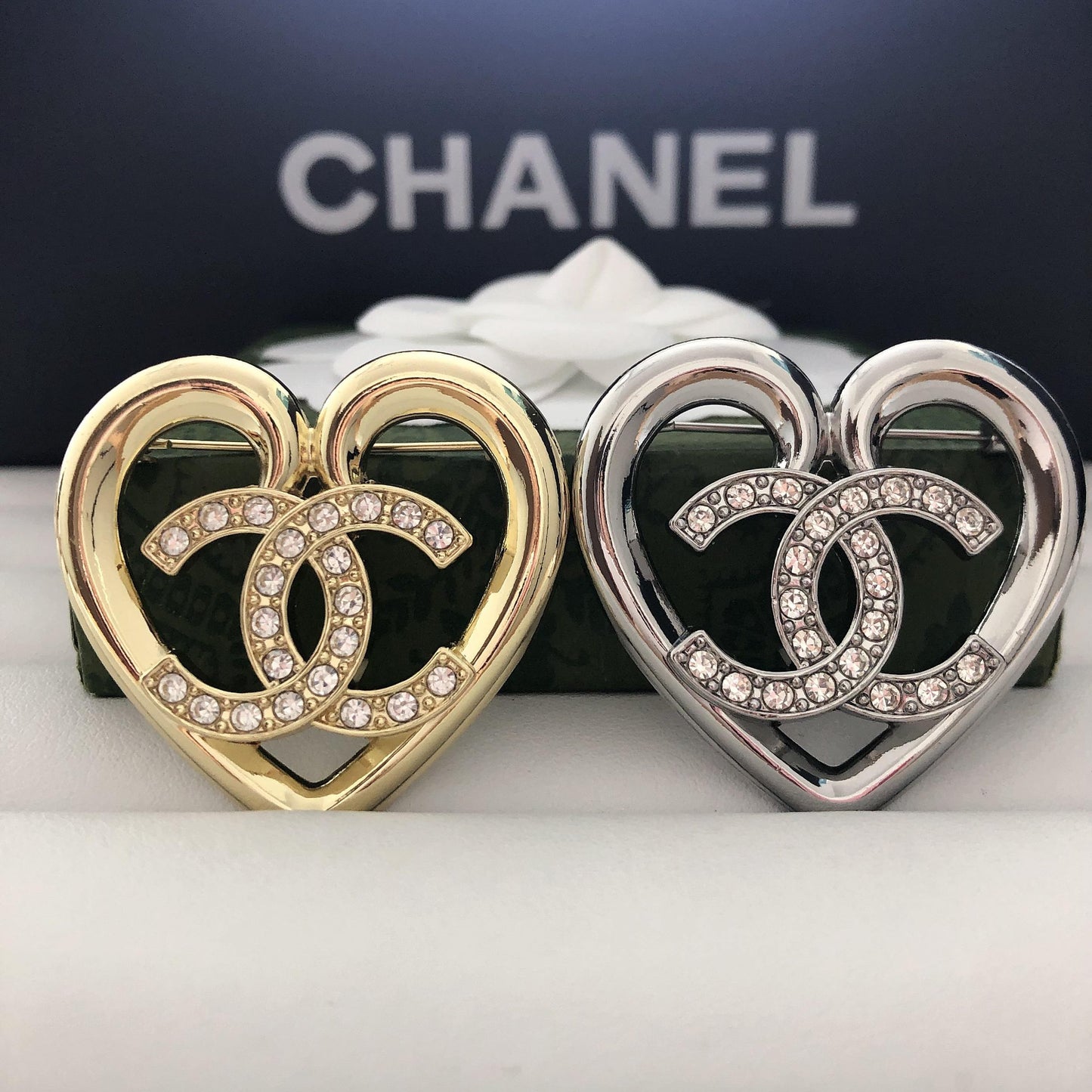 Luxury C.C silver heart brooch