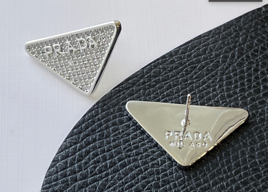 High Quality Luxury Stud Women's Earrings - Silver