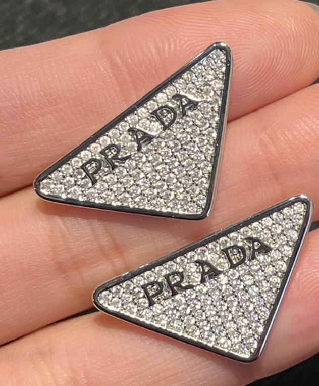 High Quality Luxury Stud Women's Earrings - Silver