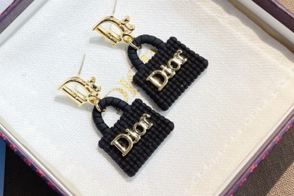 High Quality Luxury Dangle Women's Earrings - Gold