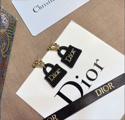 High Quality Luxury Dangle Women's Earrings - Gold